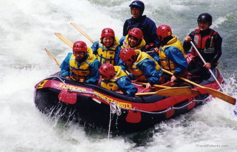 Minakami white water rafting river